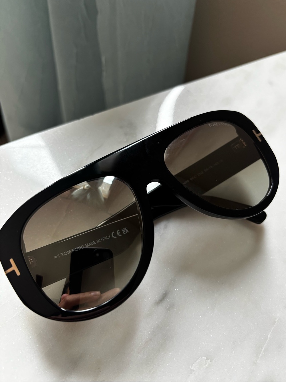 AUTHENTIC Tom Ford Black Pilot Sunglasses with Shiny Black / Brown Mirror